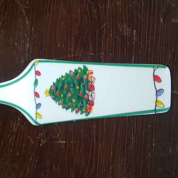 Christmas Cake Server - Picture 2 of 3